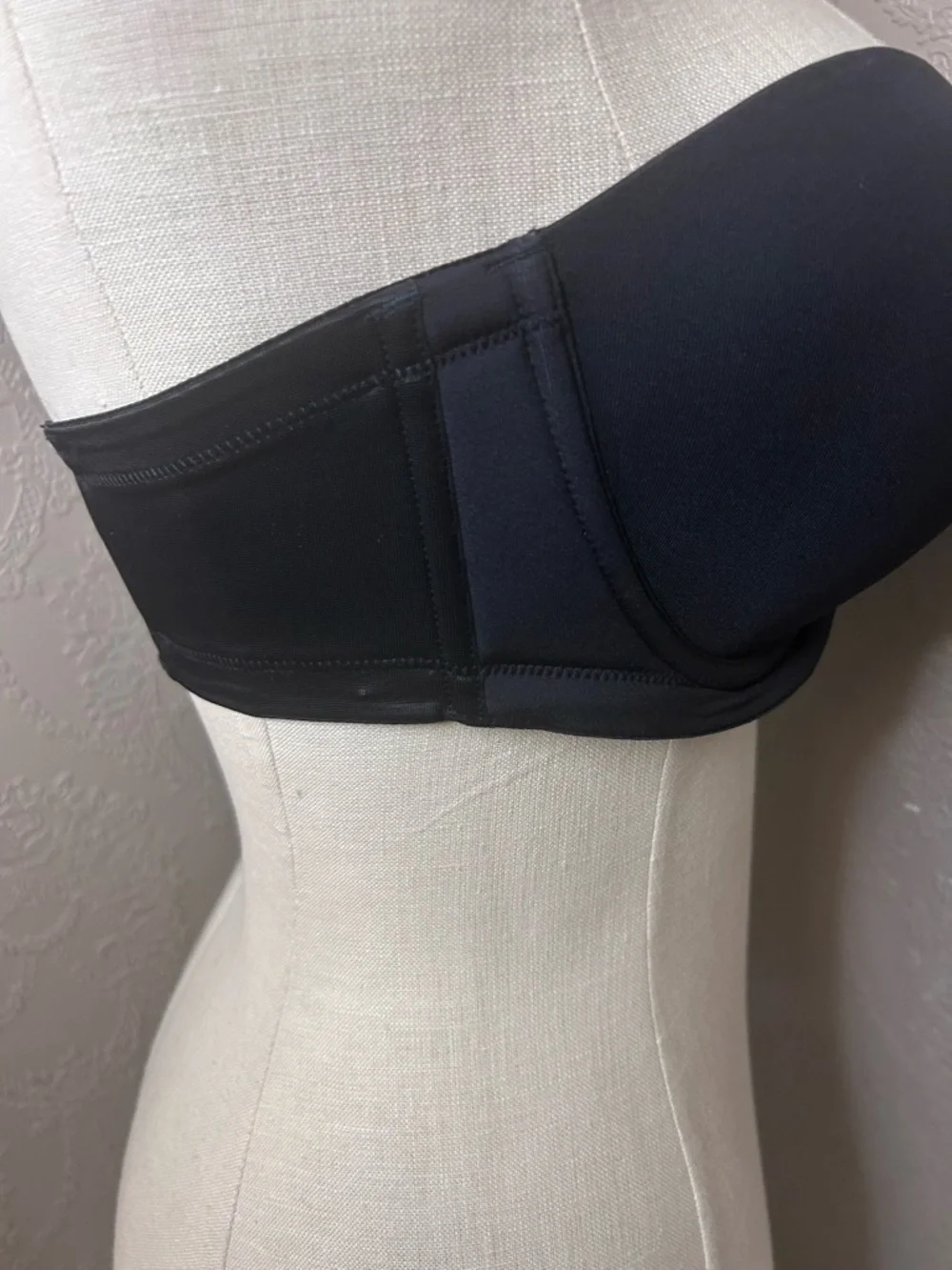 Wacoal Black Strapless Molded Underwire Bra